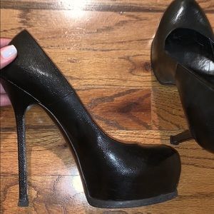 Saint Laurent patent leather pump- size 40